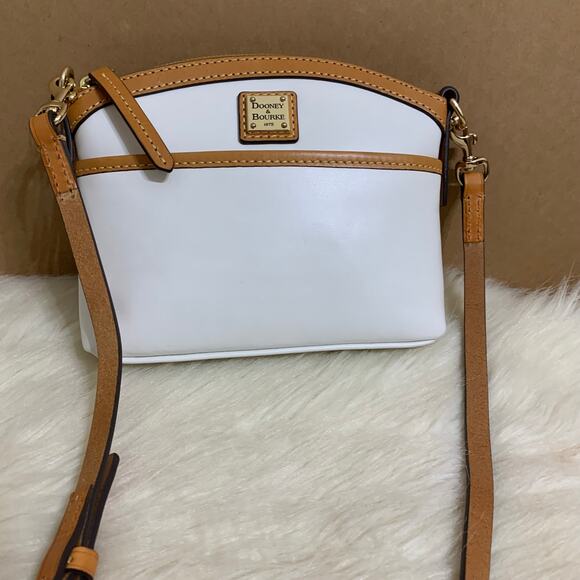DOONEY & BOURKE Smooth White Italian Leather Petite Domed Crossbody - Picture 1 of 16